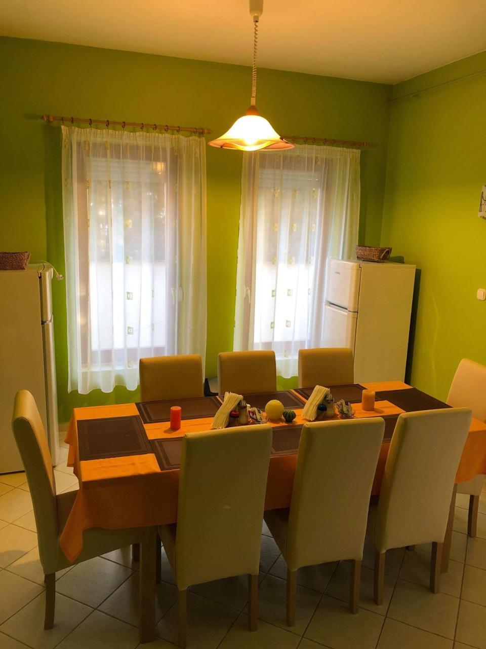 Kristaly Apartmanhaz Sarvar Exterior photo